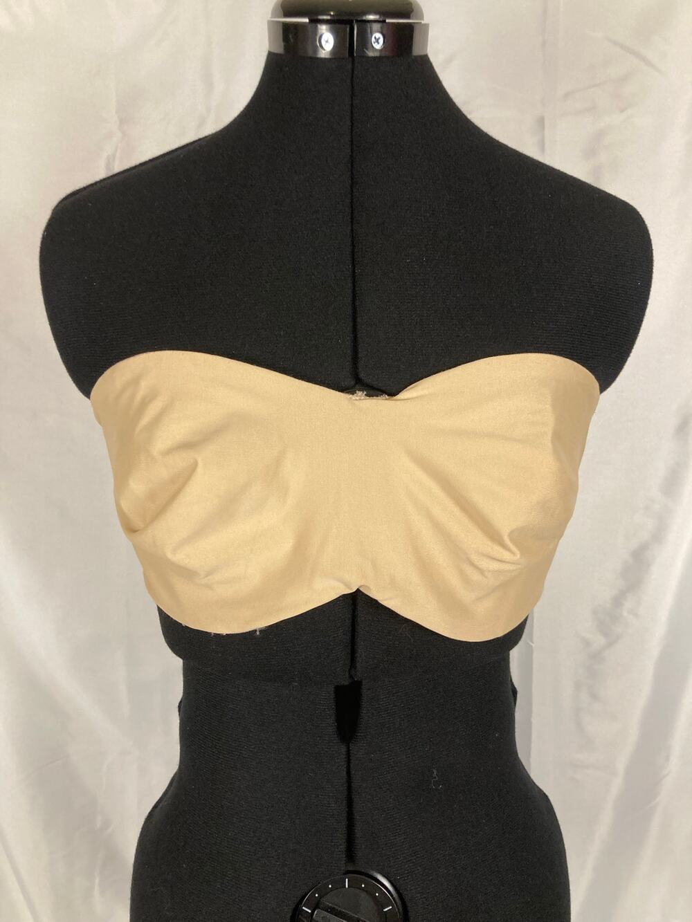38D silicone grip all the way around strapless bandeau bra tan beige kaki nude